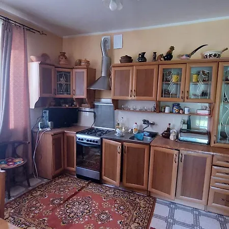 度假居 зелена